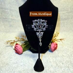 🟣 Vintage Victorian Purple Rhinestone Dangling Silver Brooch / Pin 🧷